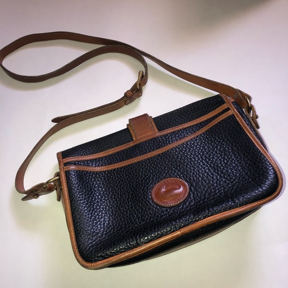 SALE Dooney & Bourke Purse - Picture 7 of 15